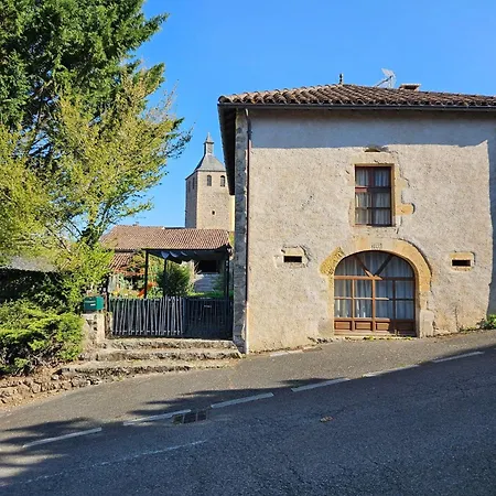 Maison Conviviale A Le Roc, Avec Jardin Sans Vis-a-vis בית נופש