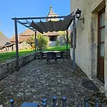 Prázdninový dům Maison Conviviale A Le Roc, Avec Jardin Sans Vis-a-vis *