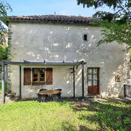 Maison Conviviale A Le Roc, Avec Jardin Sans Vis-a-vis Сasa de vacaciones *