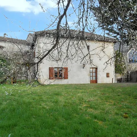 Сasa de vacaciones Maison Conviviale A Le Roc, Avec Jardin Sans Vis-a-vis