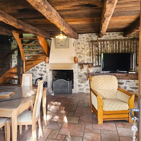 Maison Conviviale A Le Roc, Avec Jardin Sans Vis-a-vis * Peyrusse-le-Roc