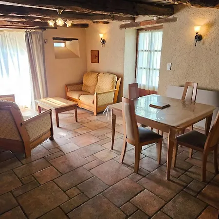 Maison Conviviale A Le Roc, Avec Jardin Sans Vis-a-vis Holiday home